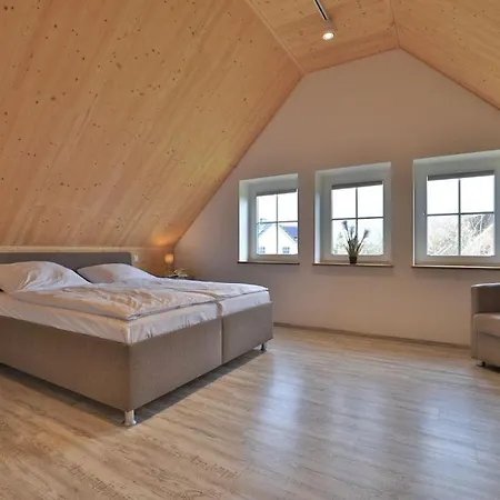 Ostseehaus Ulrich * Groß Schwansee