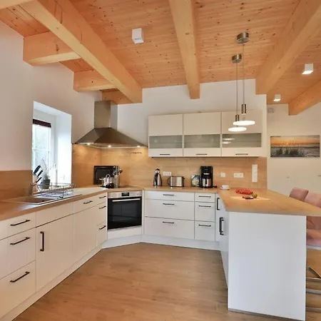 Ostseehaus Ulrich Groß Schwansee